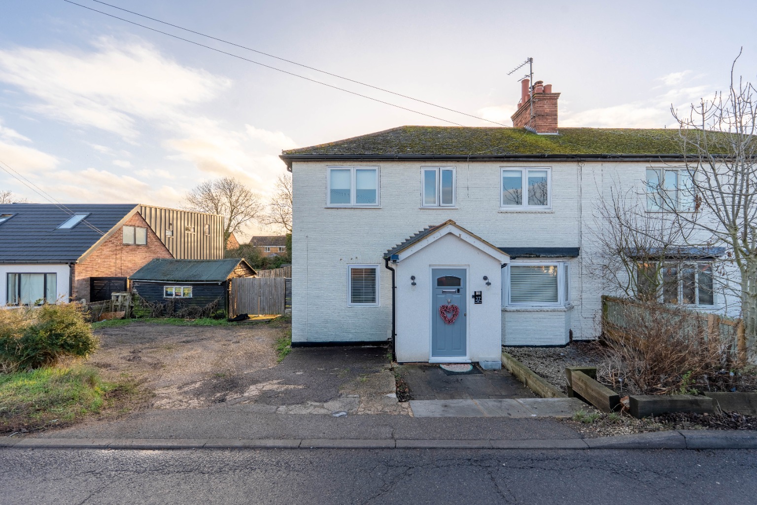 4 bed semi-detached house for sale in West End, Cambridgeshire - Property Image 1