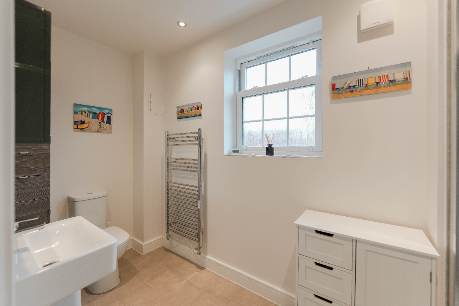 5 bed detached house for sale in Central Avenue, Cambridgeshire 15