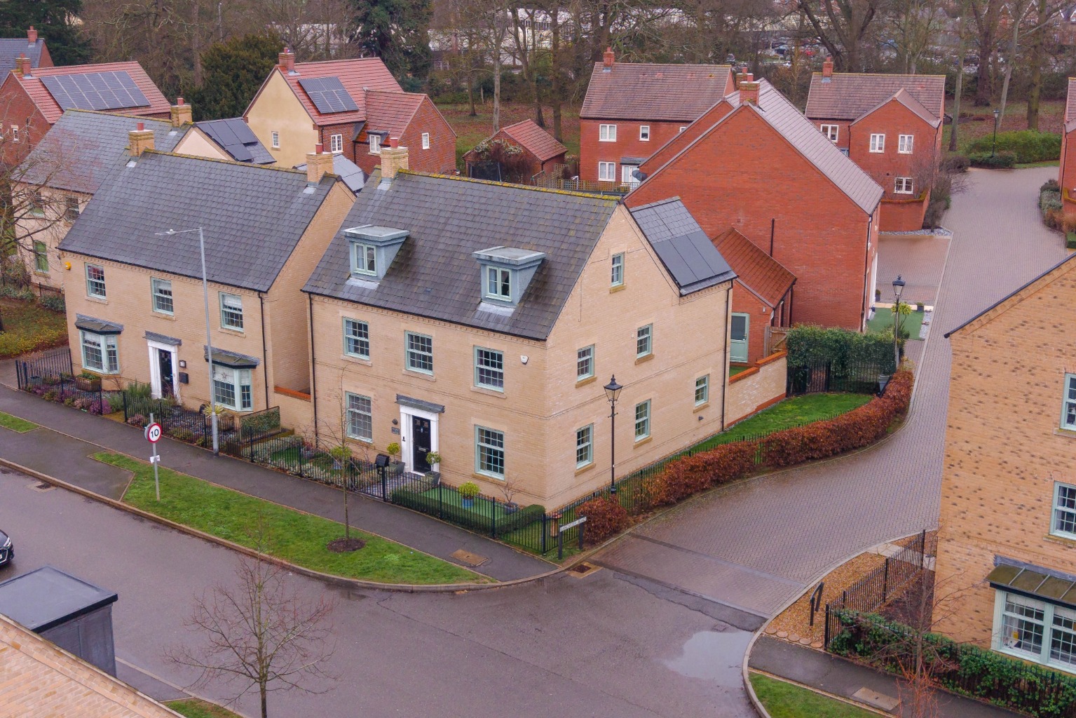 5 bed detached house for sale in Central Avenue, Cambridgeshire  - Property Image 24