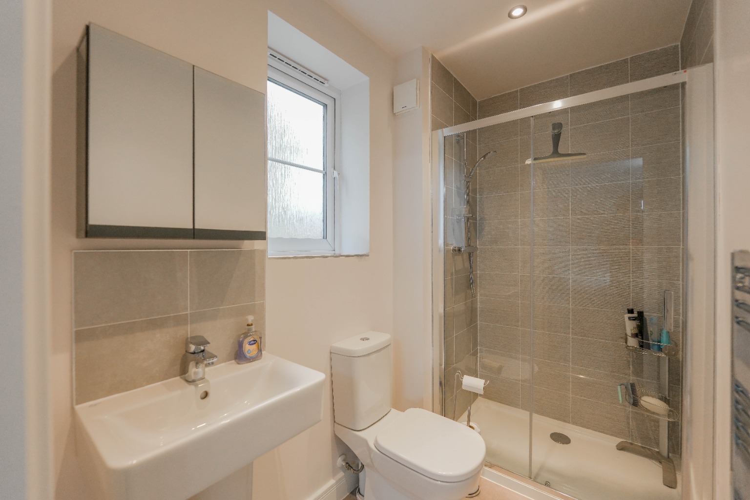 5 bed detached house for sale in Central Avenue, Cambridgeshire  - Property Image 15