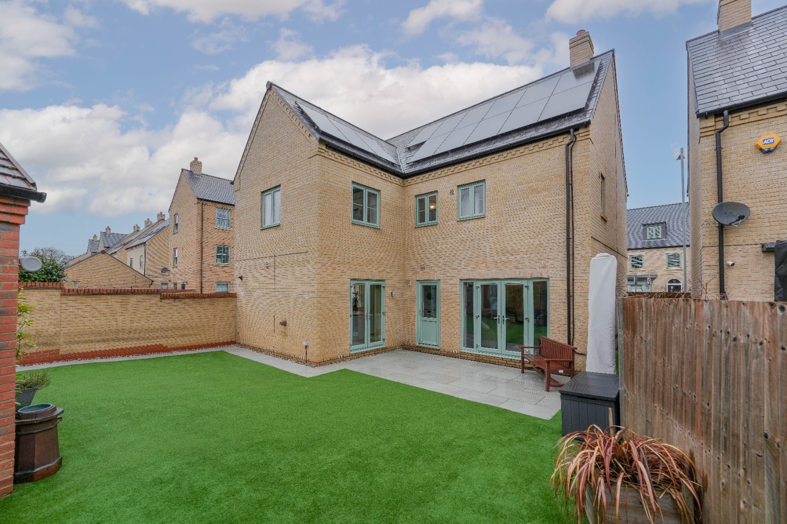 5 bed detached house for sale in Central Avenue, Cambridgeshire 24