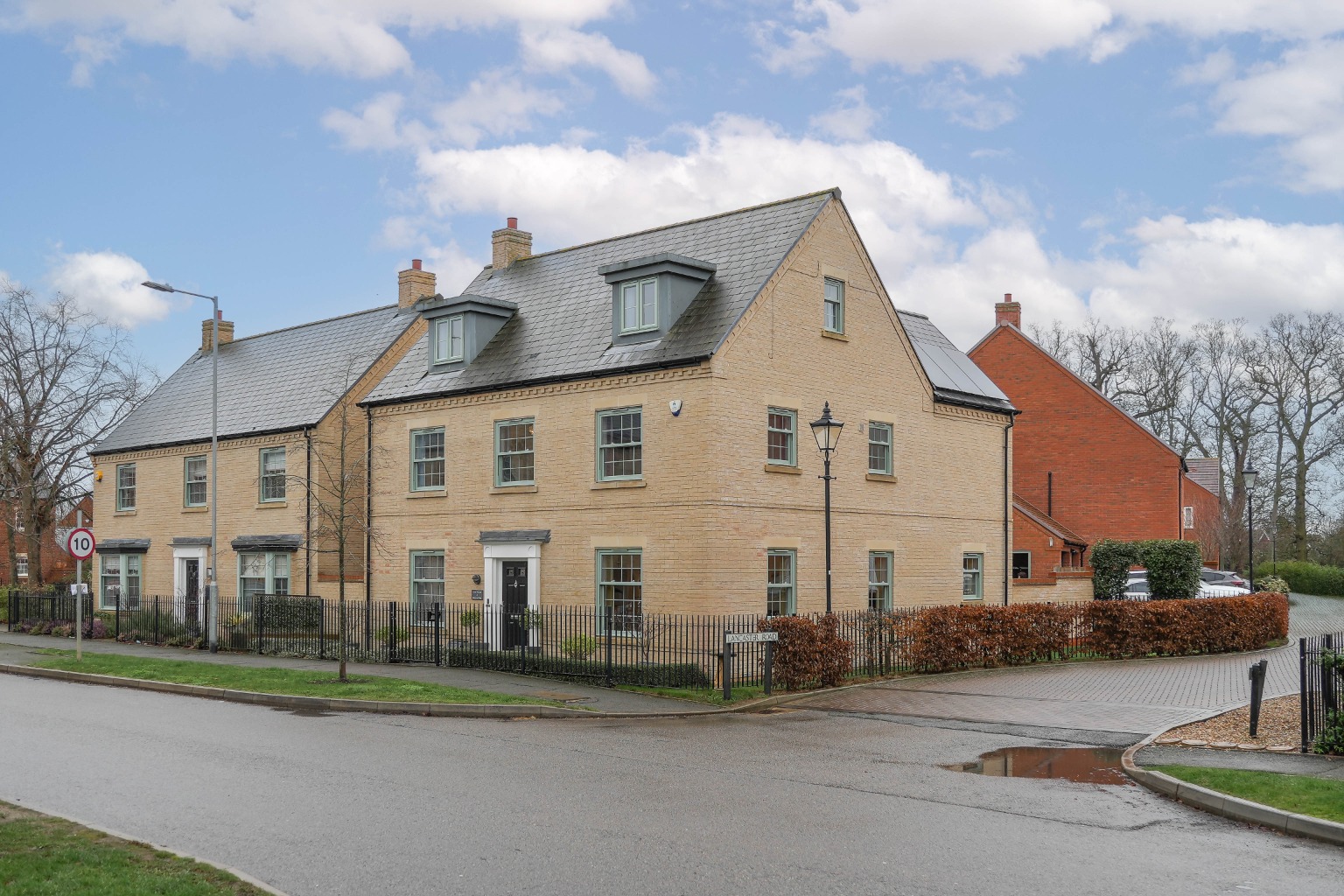 5 bed detached house for sale in Central Avenue, Cambridgeshire, PE28