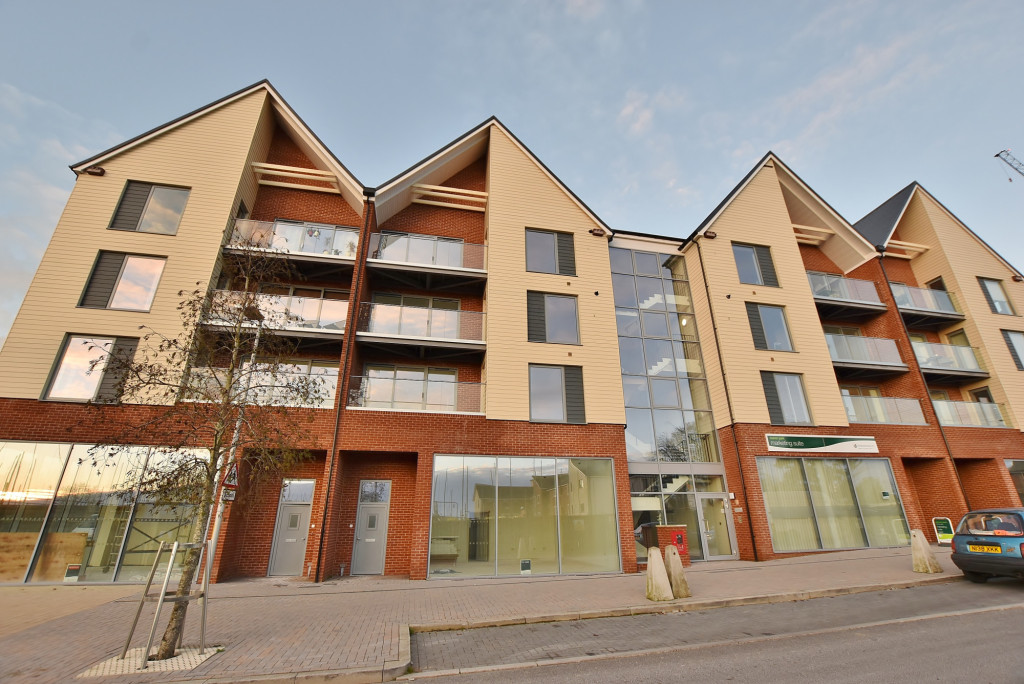 1 bed apartment to rent in Sir John Fogge Avenue, Ashford  - Property Image 1
