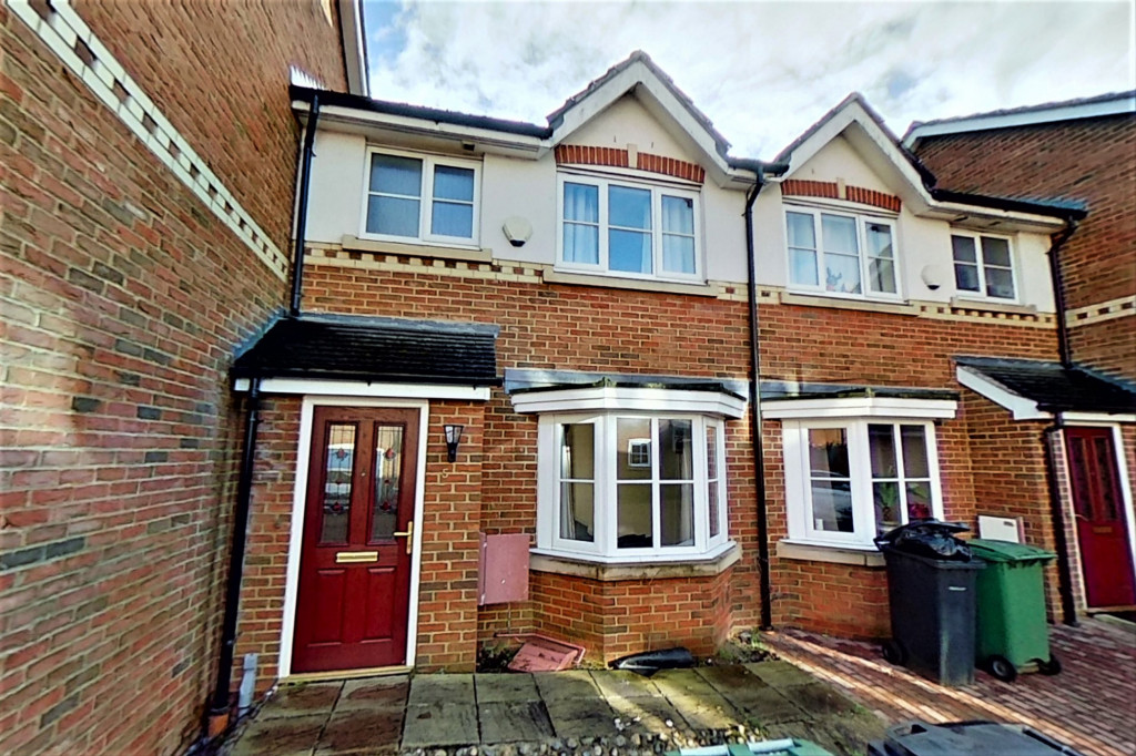 3 bed terraced house for sale in Bosman Close, Maidstone  - Property Image 1