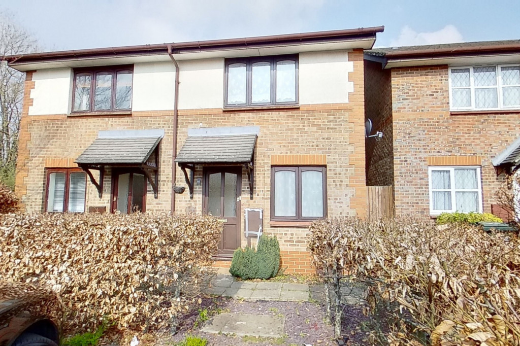 2 bed semi-detached house for sale in New Rectory Lane, Kingsnorth, Ashford - Property Image 1