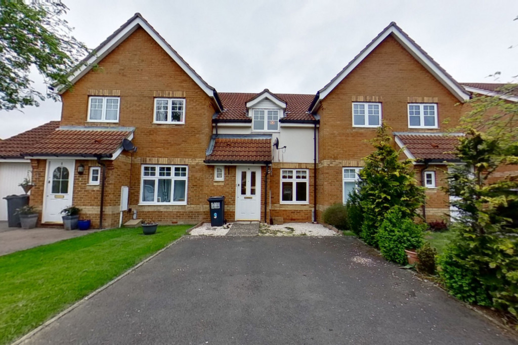 2 bed terraced house for sale in Emperor Way, Kingsnorth, Ashford  - Property Image 1