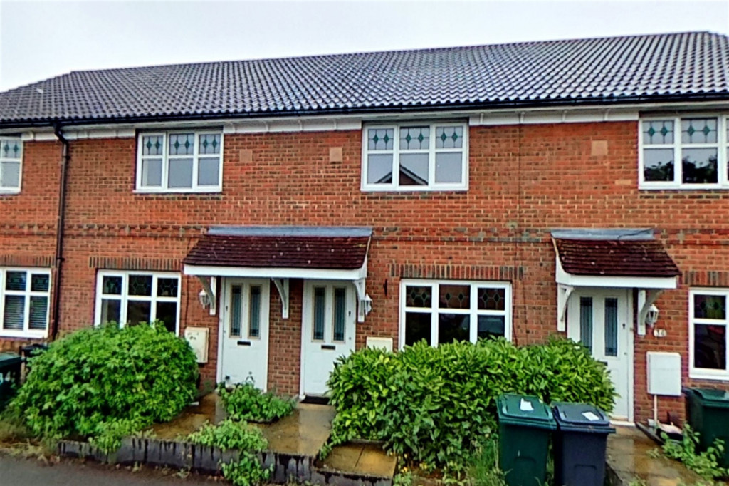 2 bed terraced house for sale in Chaffinch Drive, Ashford 0