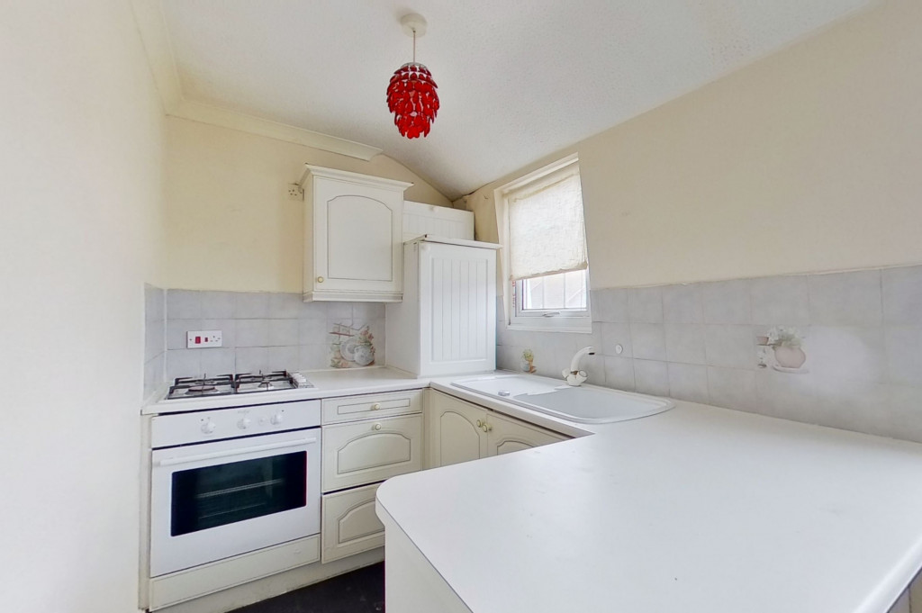 1 bed flat for sale in Victoria Grove, Folkestone - Property Image 1