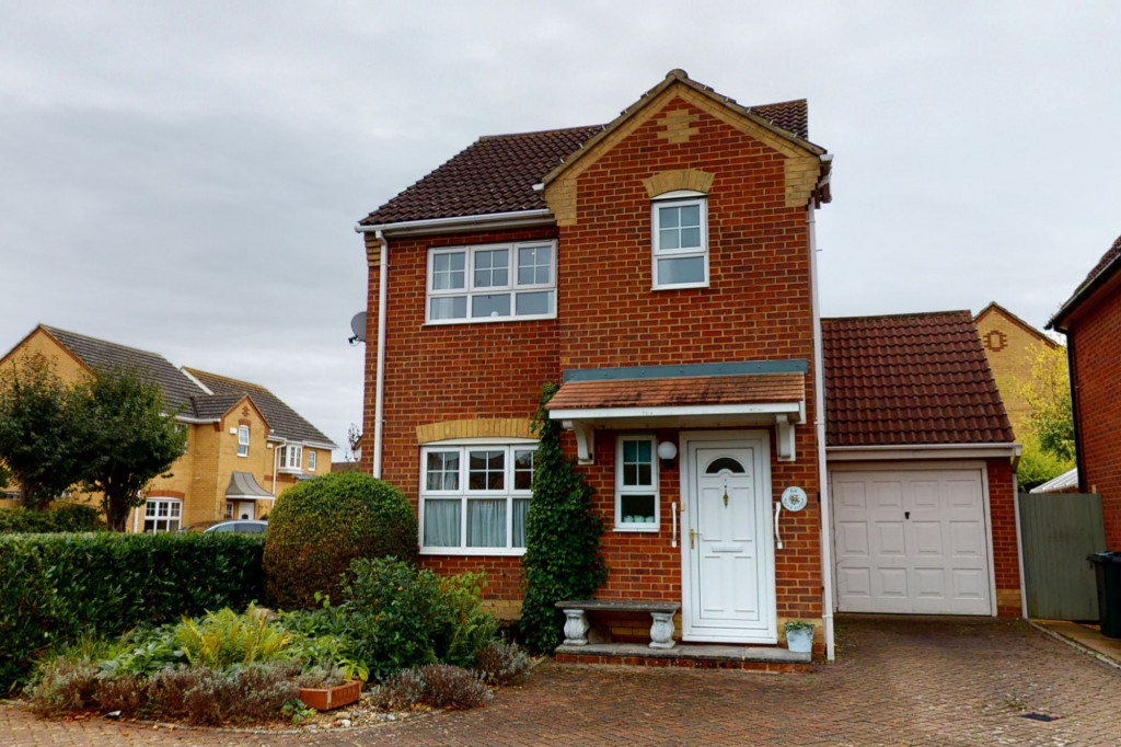 3 bed detached house for sale in Dove Close, Kingsnorth, Ashford 0