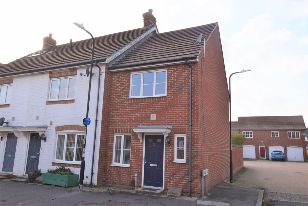 2 bed end of terrace house to rent in Violet Way, Ashford - Property Image 1