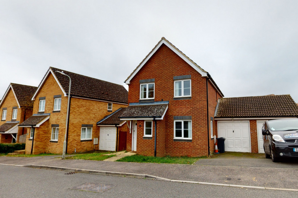 3 bed detached house for sale in Lodge Wood Drive, Orchard Heights, Ashford  - Property Image 1