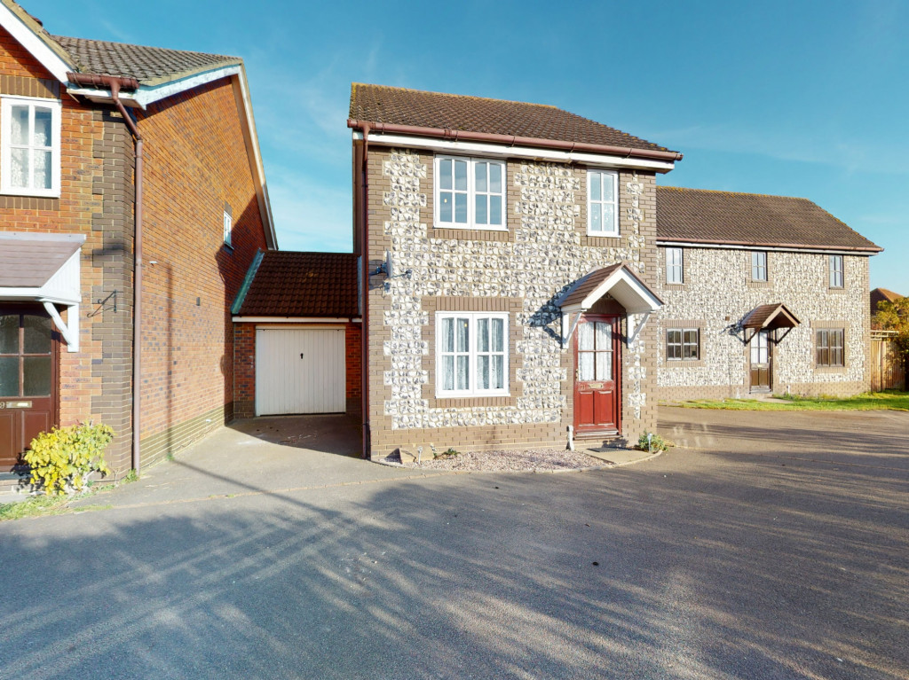 3 bed link detached house for sale in Roman Way, Ashford  - Property Image 1