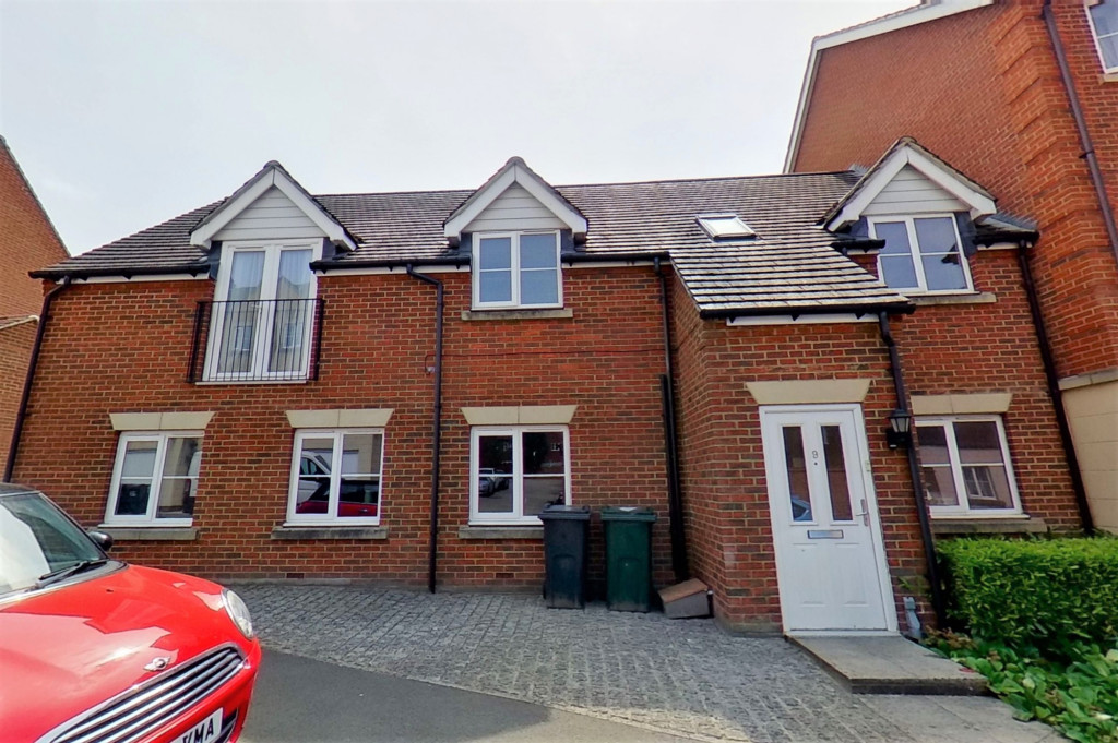 2 bed link detached house to rent in Ordinance Way, Repton Park, Ashford 0