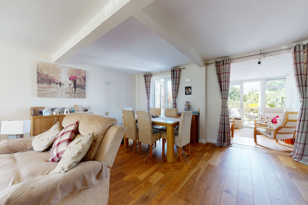 3 bed end of terrace house for sale in Lees Close, Brabourne Lees, Ashford 0