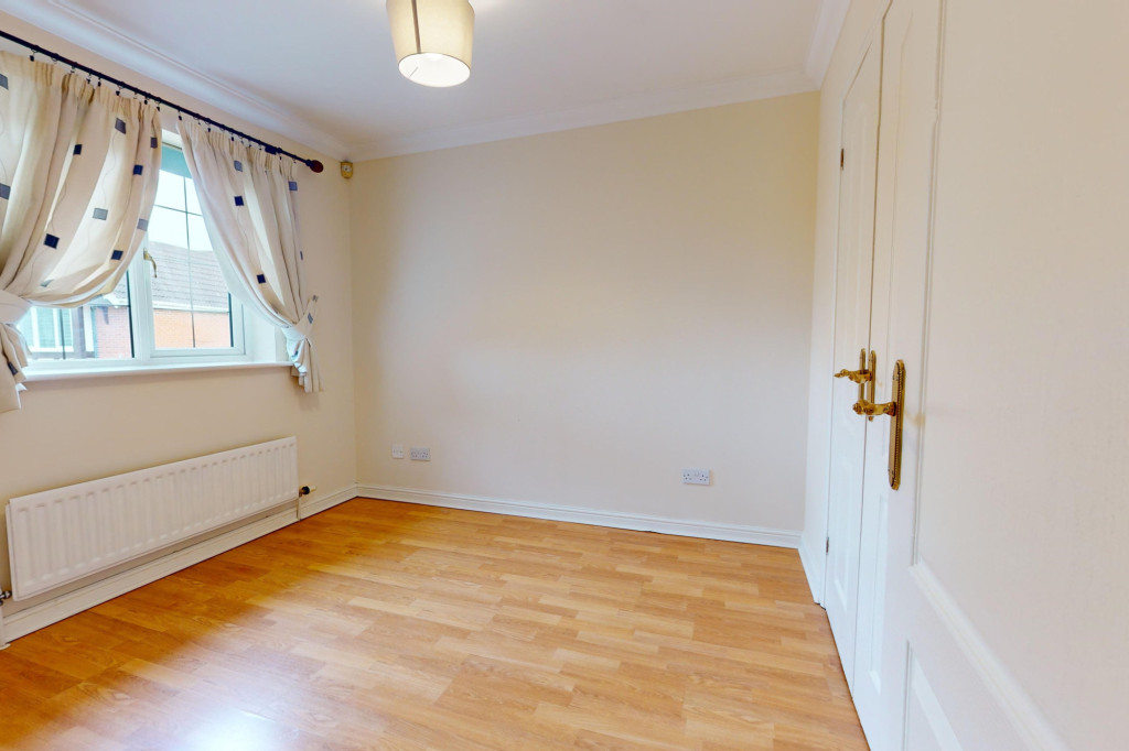 3 bed semi-detached house to rent in Harrow Way, Ashford  - Property Image 6