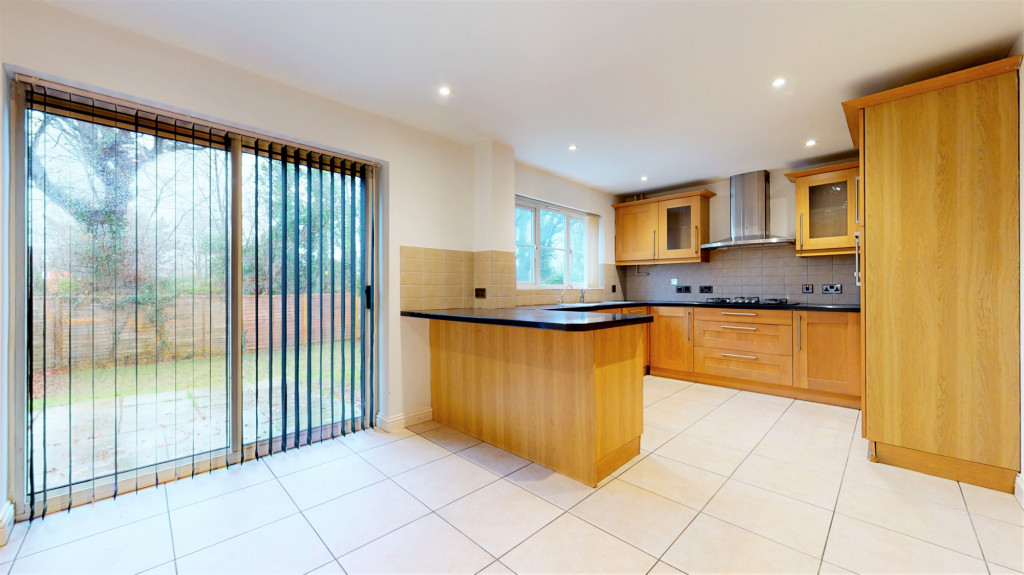 4 bed detached house for sale in Collie Drive, Ashford  - Property Image 3
