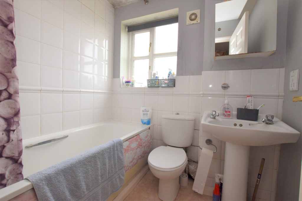 3 bed terraced house for sale in Jacobs Oak, Ashford  - Property Image 7