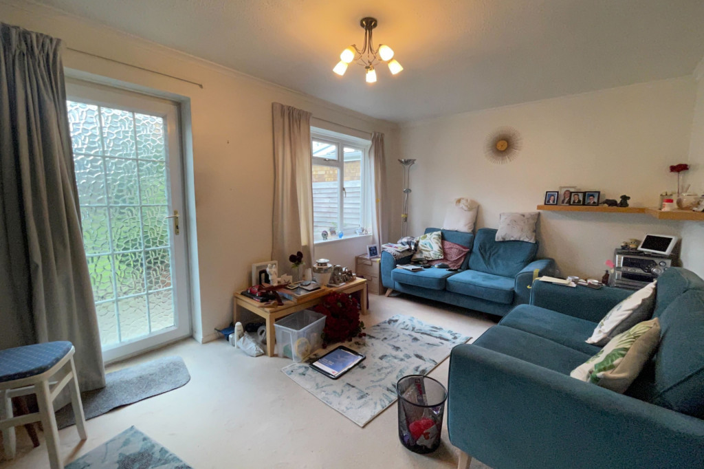 3 bed semi-detached house for sale in Southbourne, Ashford  - Property Image 3