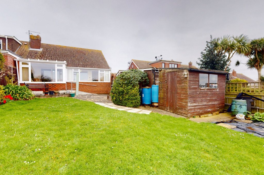 2 bed bungalow for sale in Greenhill Gardens, Ramsgate  - Property Image 3