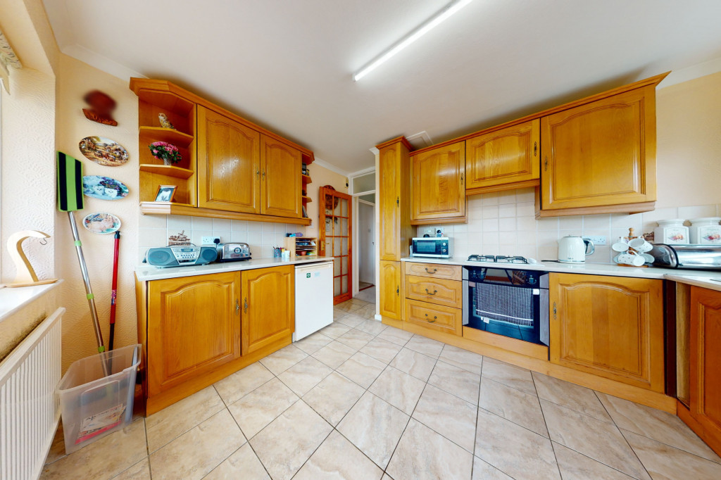 2 bed bungalow for sale in Greenhill Gardens, Ramsgate  - Property Image 4