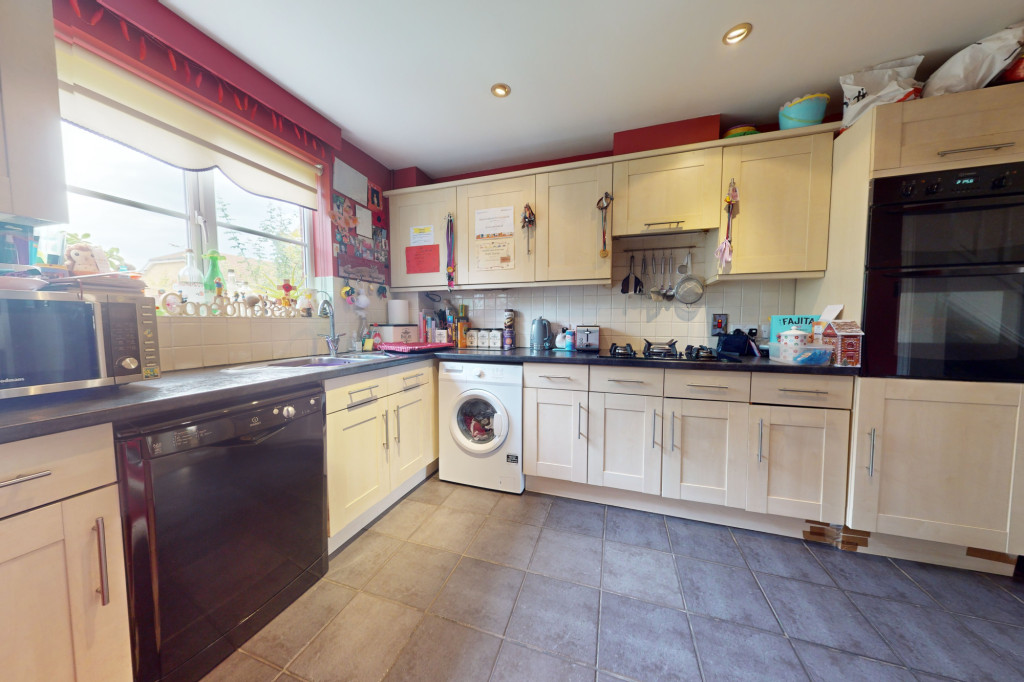4 bed detached house for sale in Acorn Close, Ashford  - Property Image 3