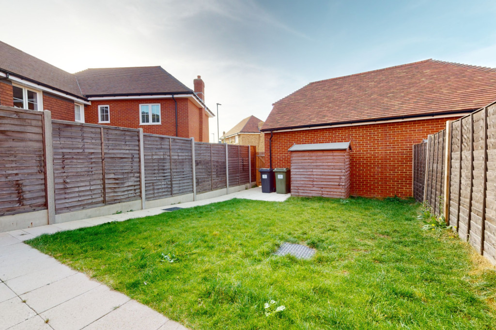 2 bed end of terrace house to rent in Swift Avenue, Ashford  - Property Image 11