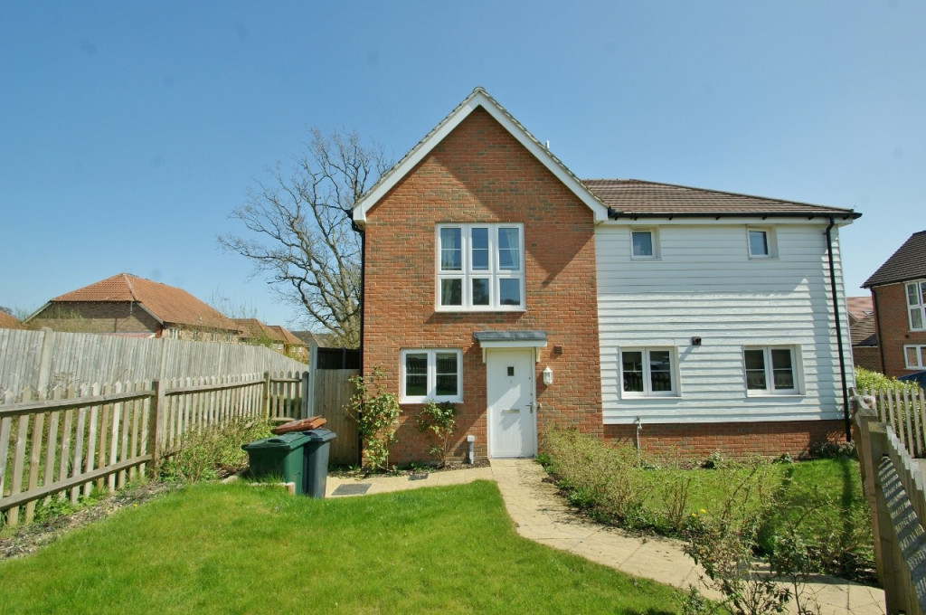 2 bed semi-detached house for sale in Farmers Way, Ashford  - Property Image 1