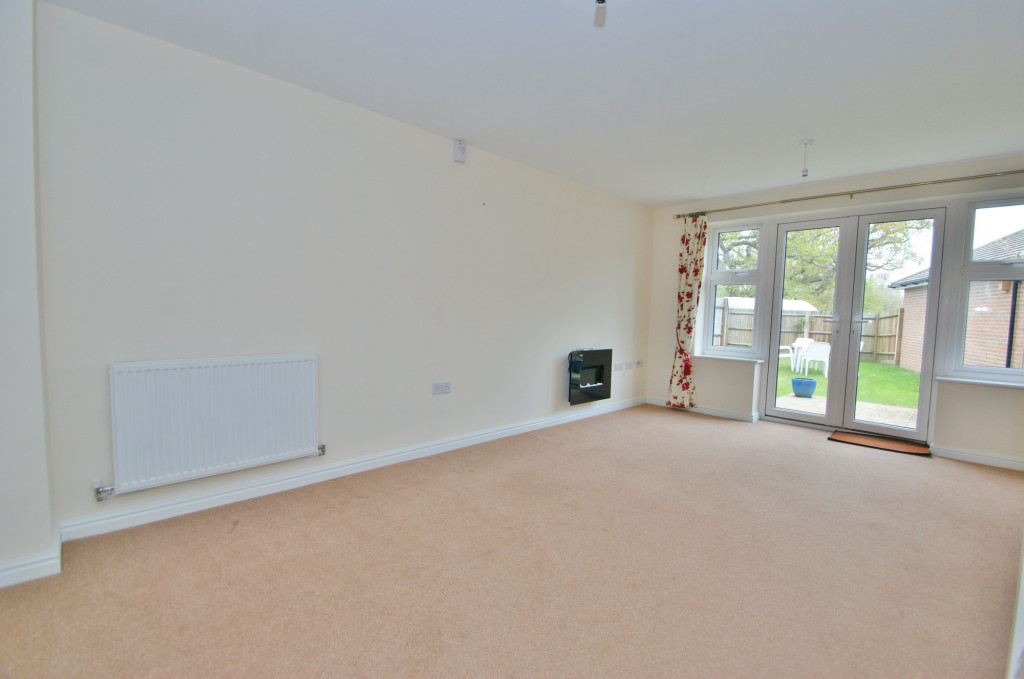 2 bed semi-detached house for sale in Farmers Way, Ashford  - Property Image 3