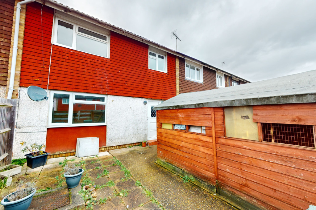 3 bed terraced house for sale in Lynsted Close, Ashford  - Property Image 13