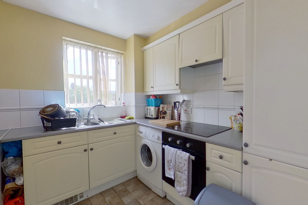 2 bed flat for sale in East Stour Way, Ashford  - Property Image 5