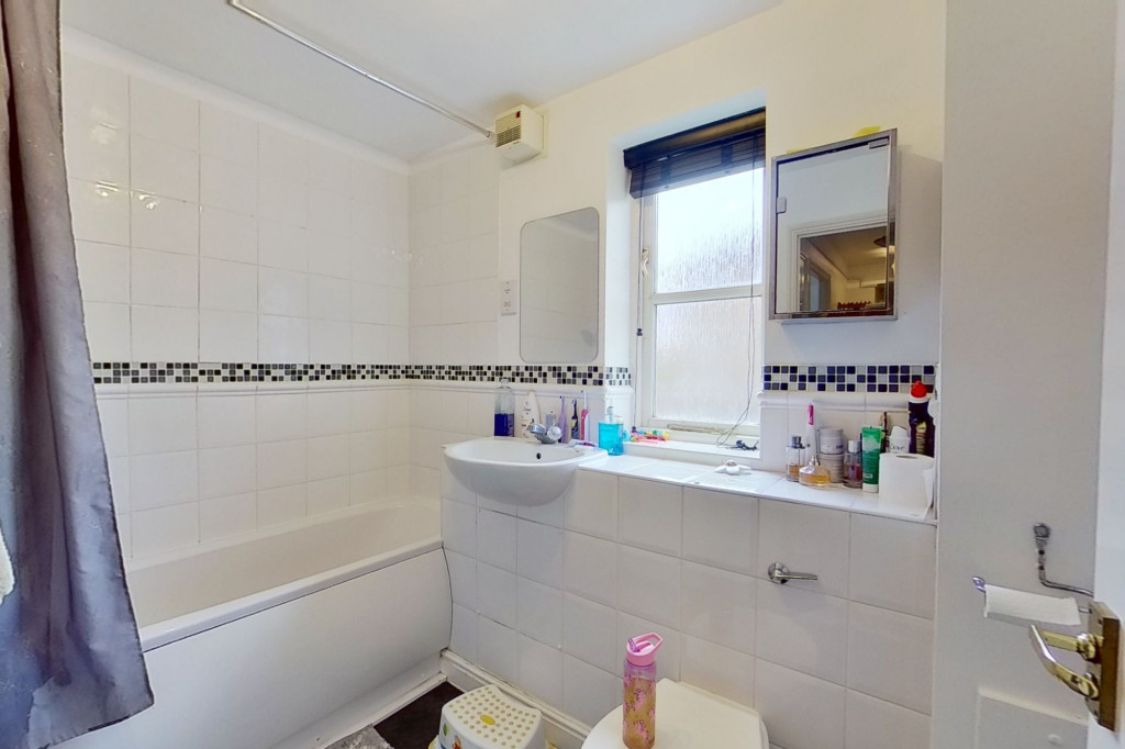 2 bed flat for sale in East Stour Way, Ashford  - Property Image 8