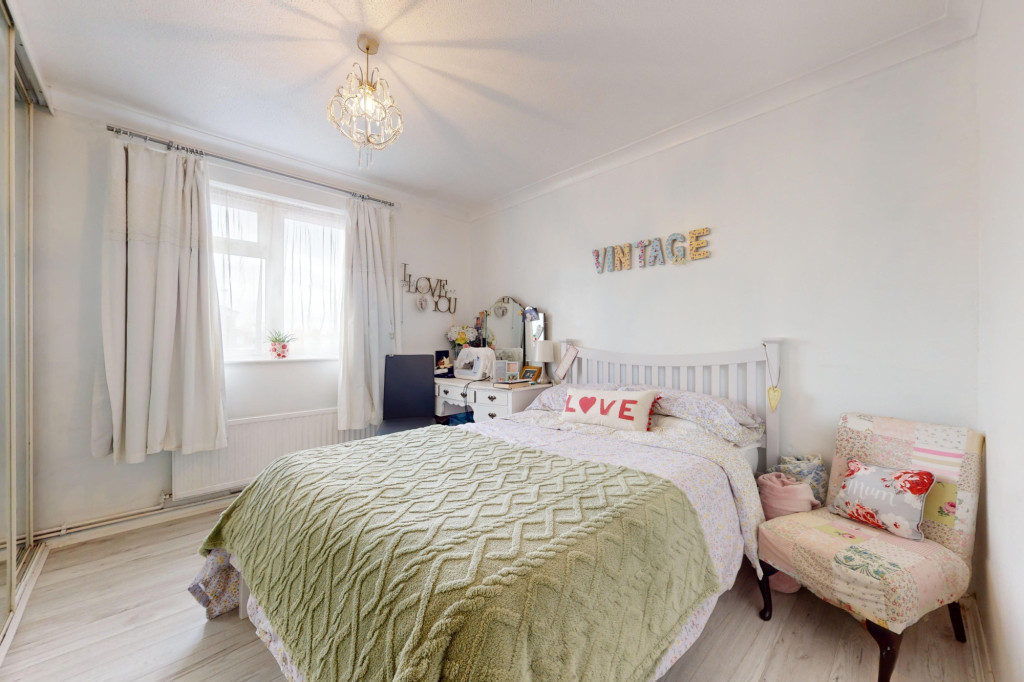 2 bed terraced house for sale in Arcon Close, Ashford  - Property Image 5