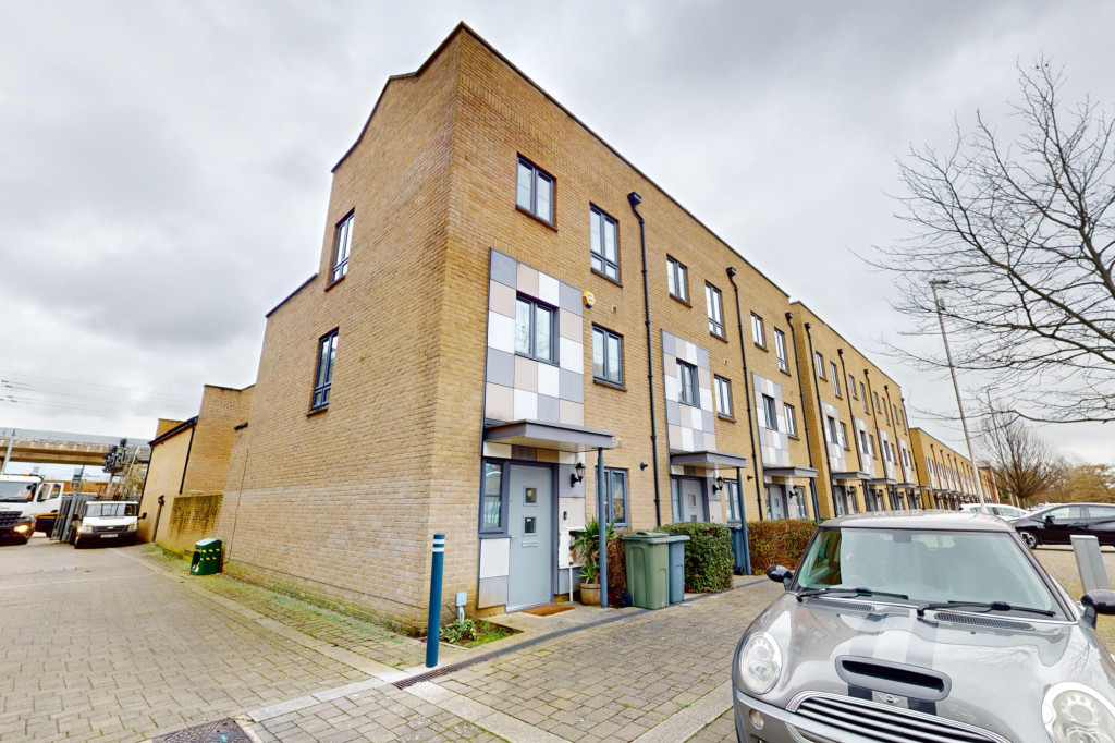 3 bed end of terrace house for sale in Samuel Peto Way, Ashford  - Property Image 14