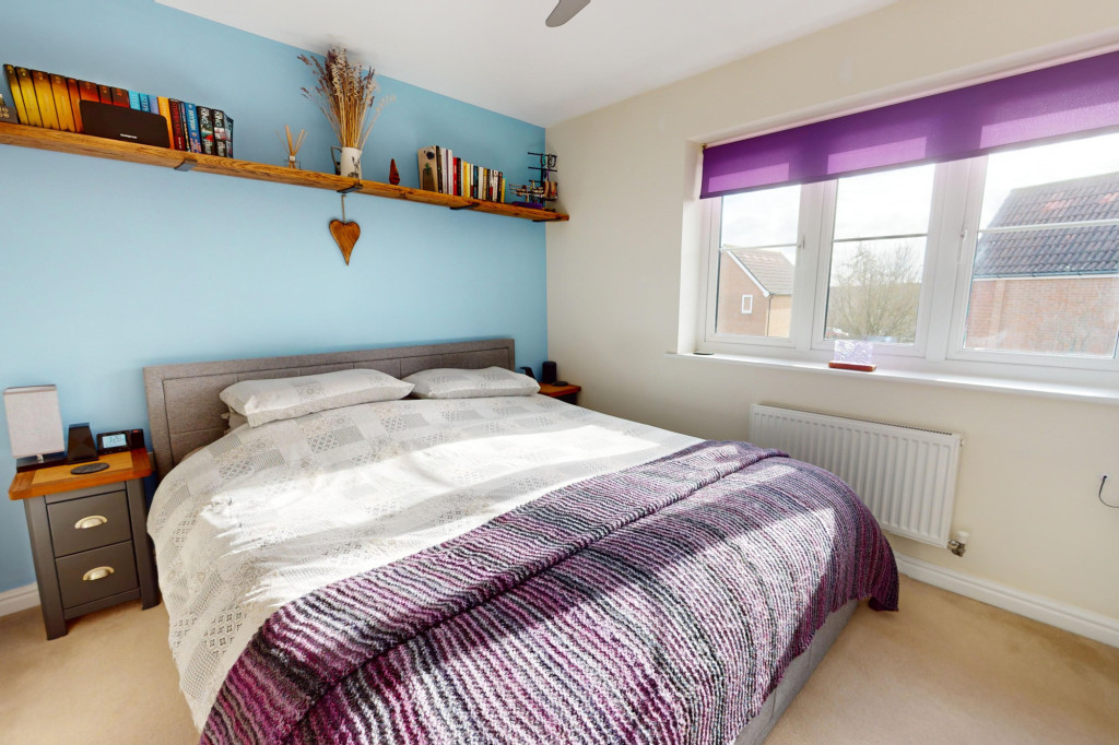 2 bed terraced house for sale in Colemans Close, Ashford  - Property Image 5