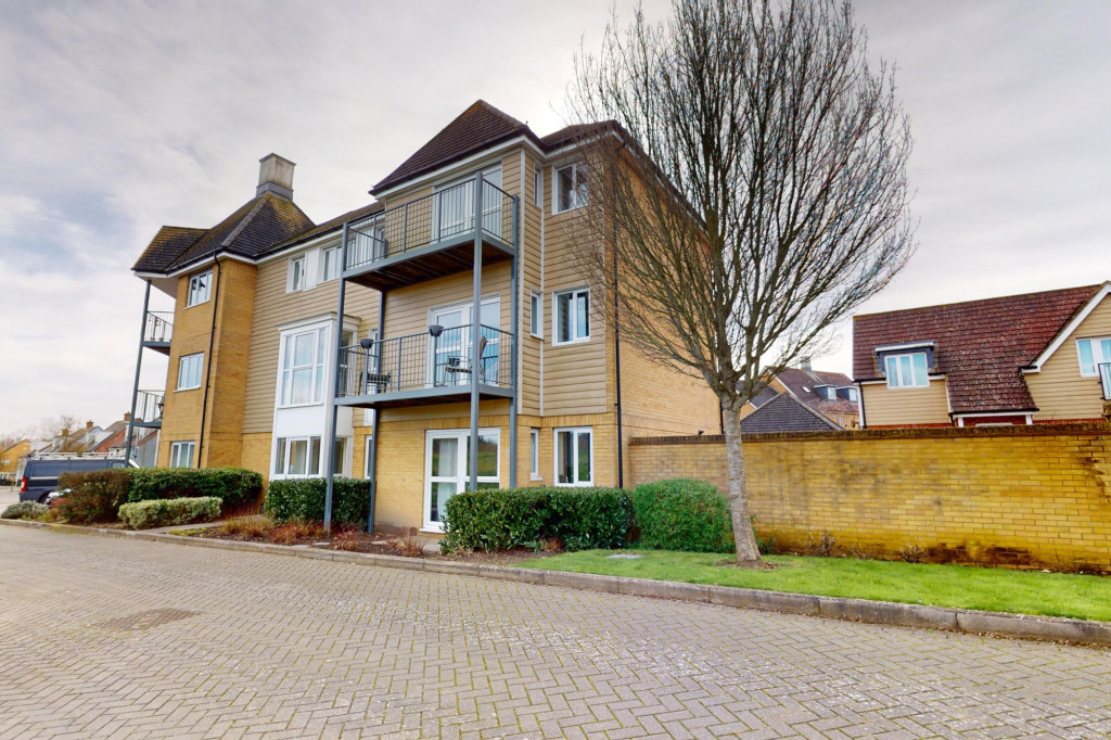 2 bed flat for sale in David Henderson Avenue, Ashford  - Property Image 5