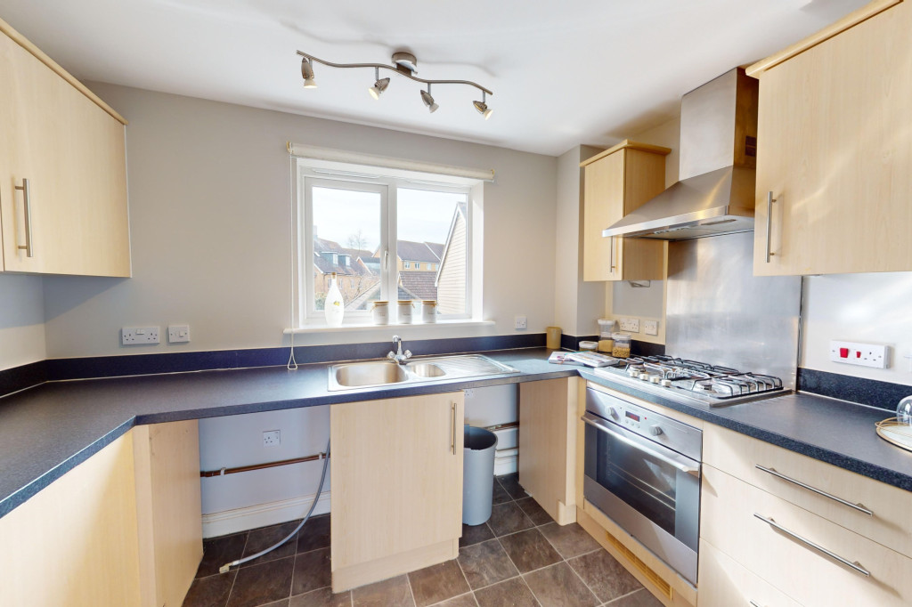 2 bed flat for sale in David Henderson Avenue, Ashford  - Property Image 8