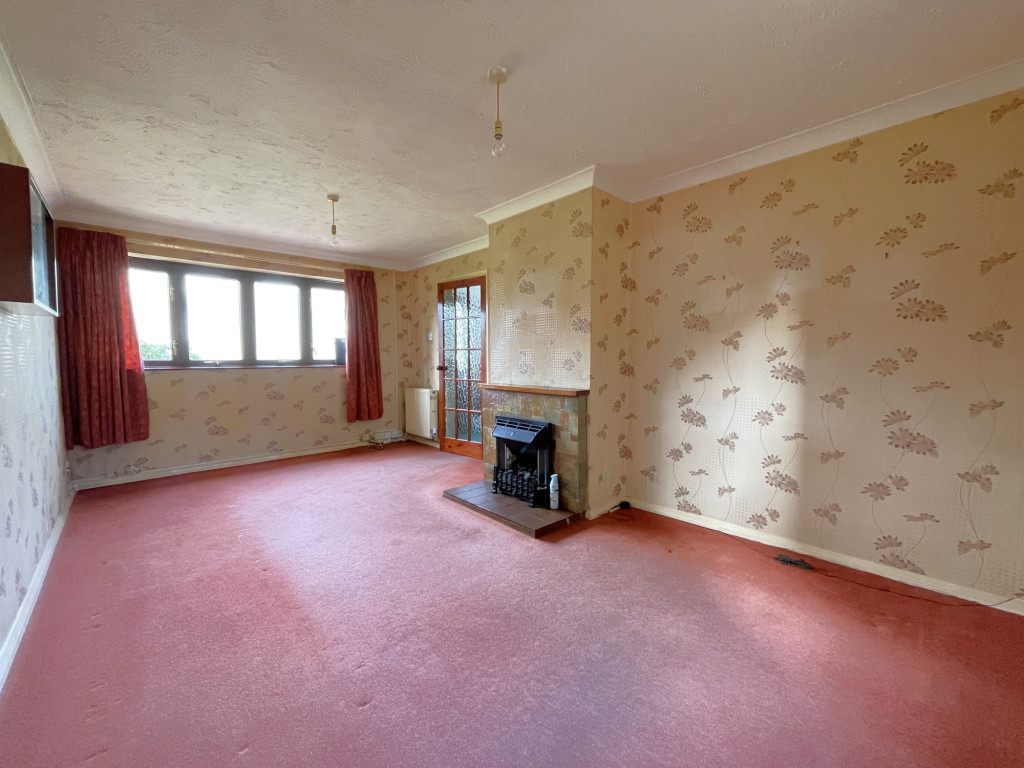 3 bed terraced house for sale in Cleves Way, Ashford  - Property Image 4