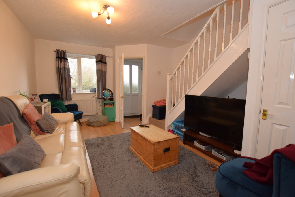 2 bed terraced house to rent in New Rectory Lane, Ashford  - Property Image 1