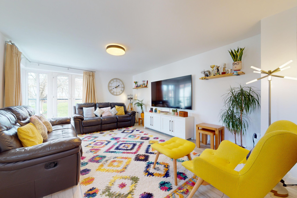 3 bed end of terrace house for sale in Greystones, Ashford  - Property Image 3