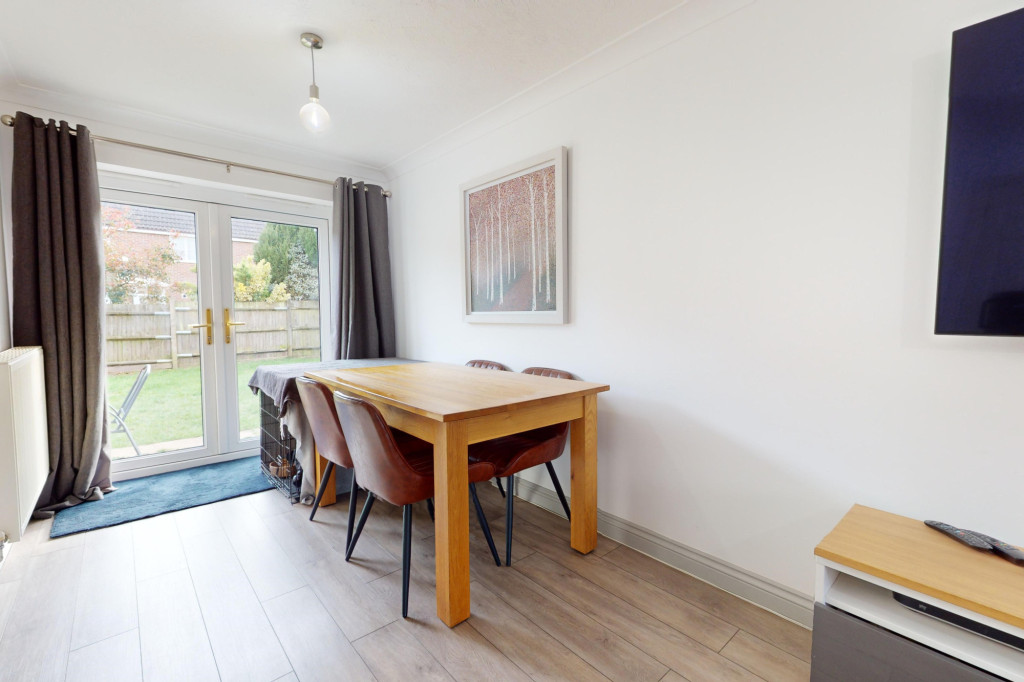 3 bed semi-detached house for sale in Manor House Drive, Ashford  - Property Image 4