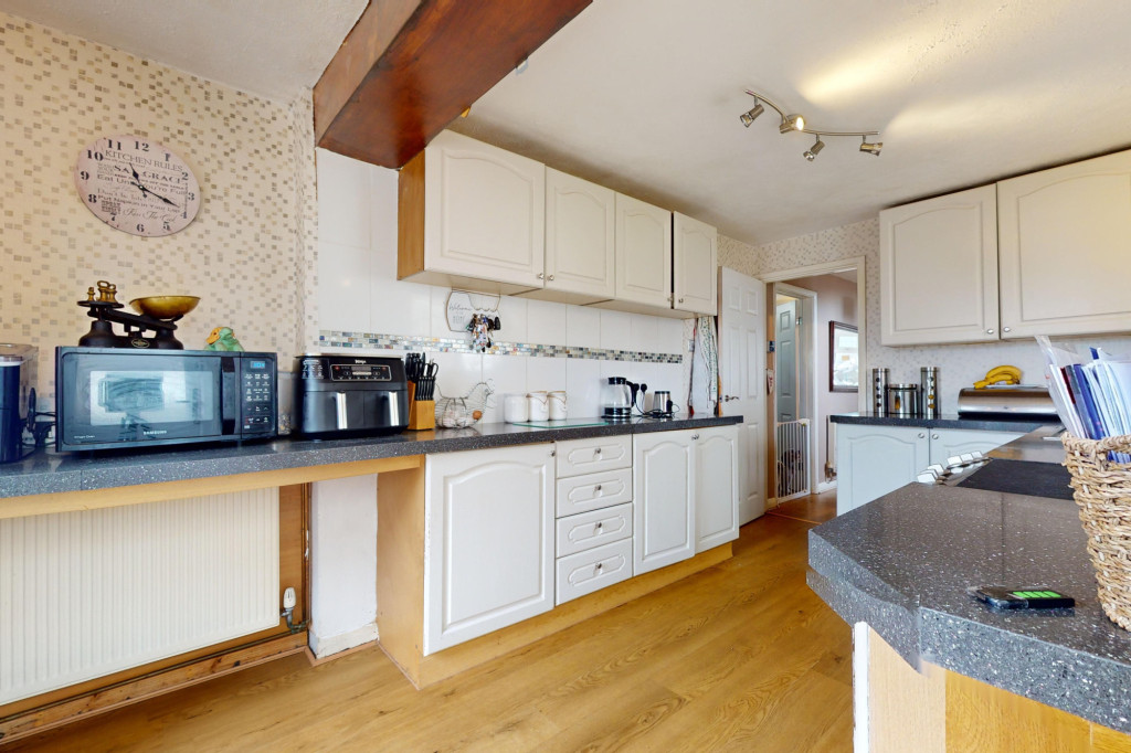 3 bed semi-detached house for sale in Blackthorn Drive, Aylesford  - Property Image 9