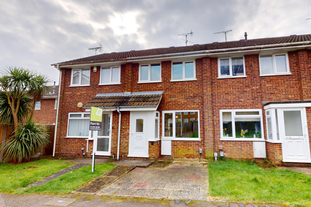 2 bed terraced house to rent in Lime Close, Ashford - Property Image 1