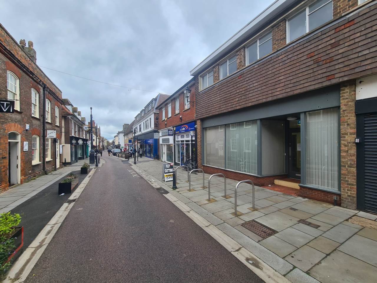 Commercial property to rent in High Street, Royston  - Property Image 7