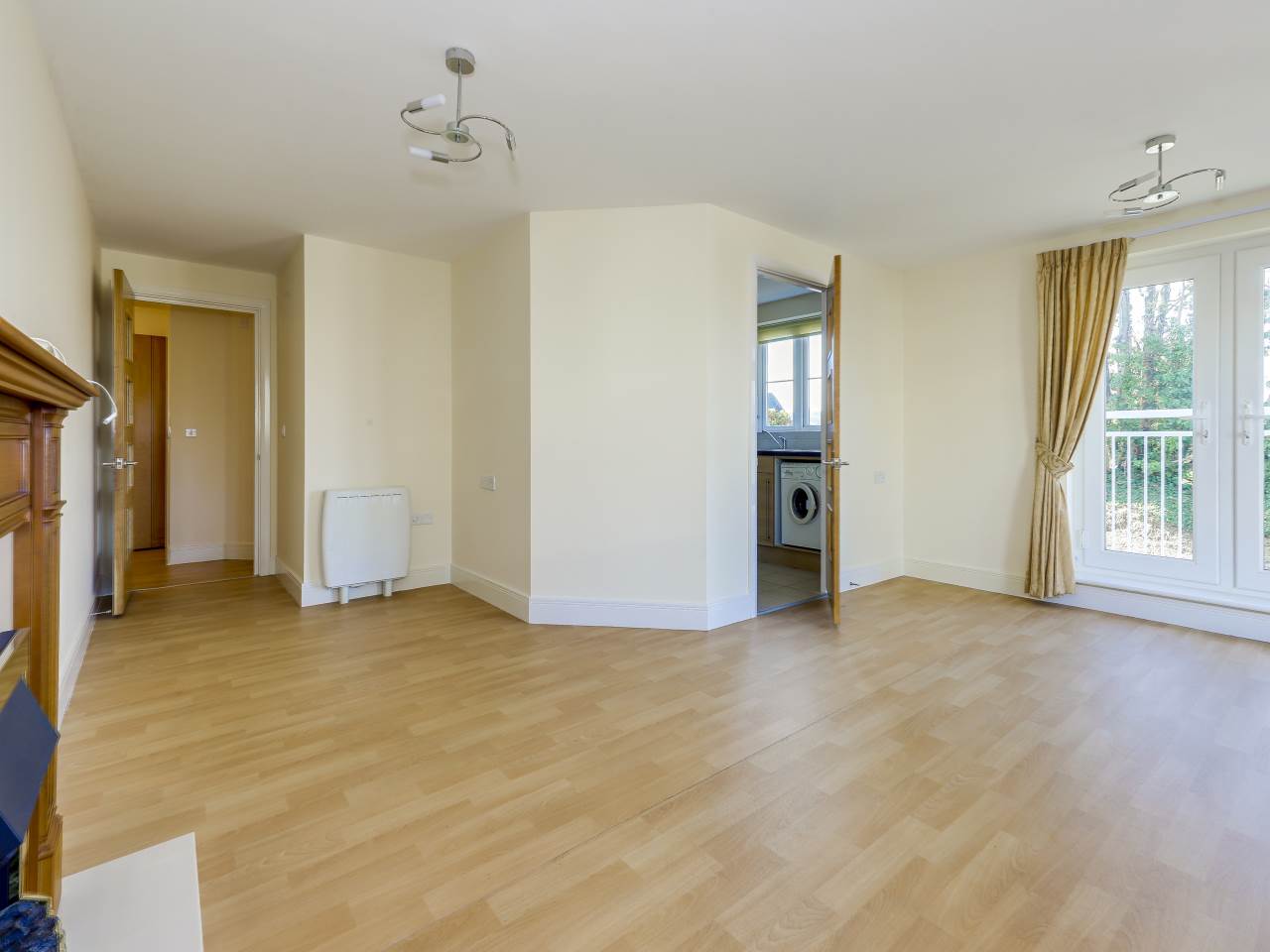 2 bed retirement property for sale in Goodes Court, Royston  - Property Image 16