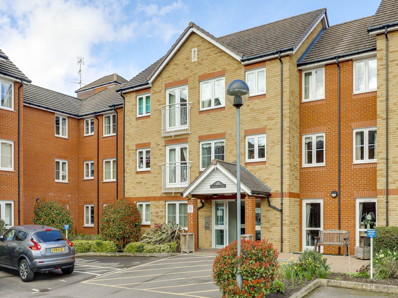 2 bed retirement property for sale in Goodes Court, Royston  - Property Image 10