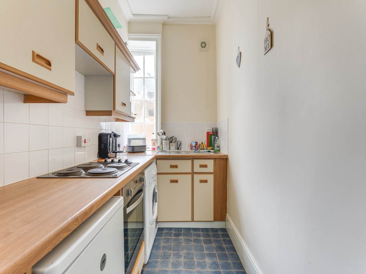 1 bed flat for sale in Upton House, 4 Baldock Street  - Property Image 6