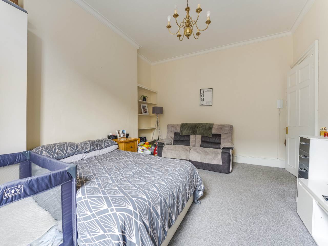 1 bed flat for sale in Upton House, 4 Baldock Street  - Property Image 2