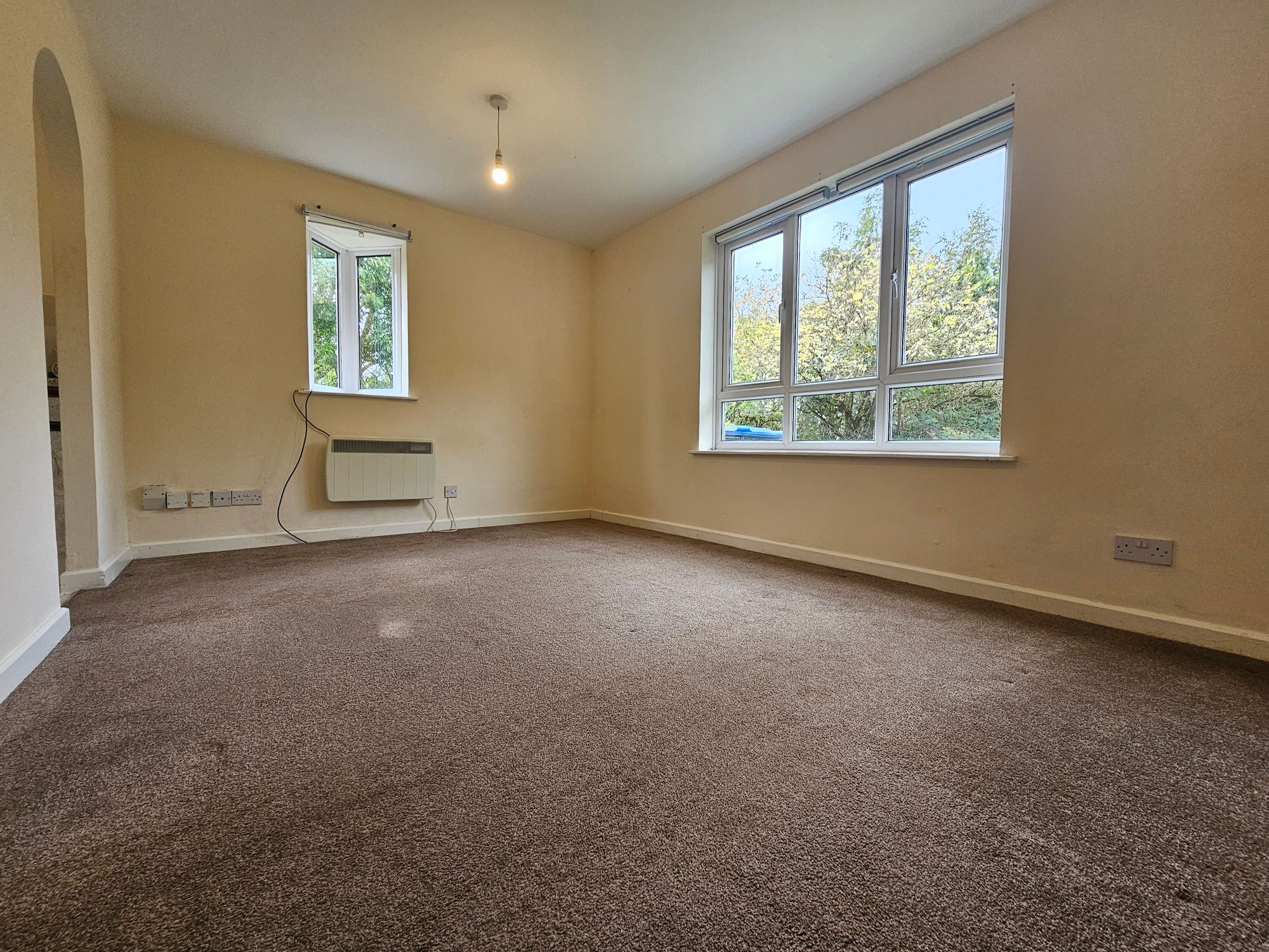 Studio flat to rent in Tisdale Rise, Kenilworth  - Property Image 2