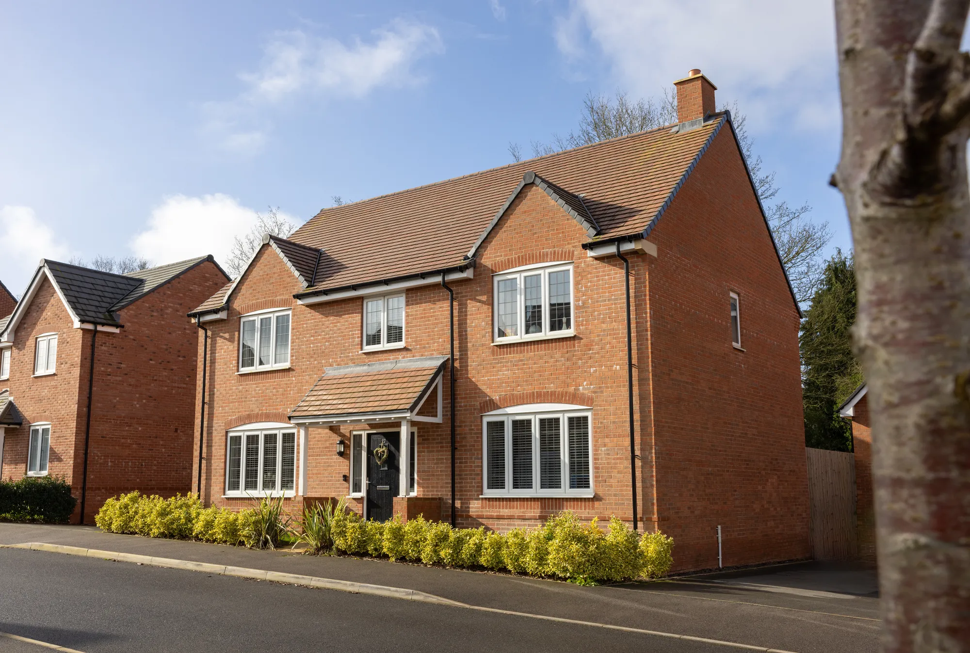 5 bed detached house for sale in Harris Way, Kenilworth - Property Image 1