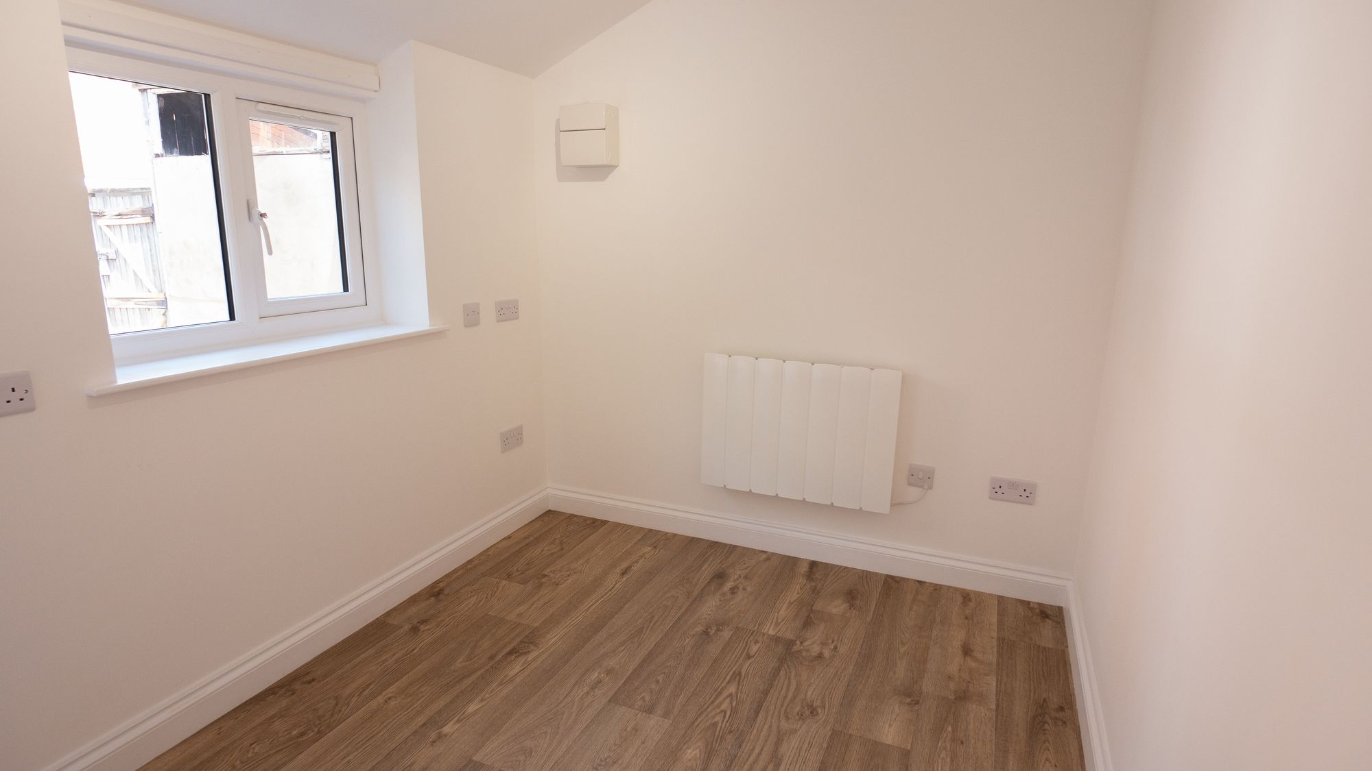 2 bed house to rent in St. Johns Street, Kenilworth  - Property Image 11